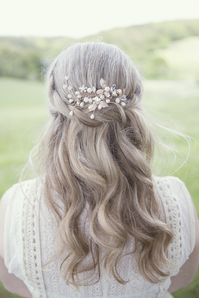 Brautfrisur mit Haarschmuck - André WolfsHochzeitsfotograf Mönchengladbach